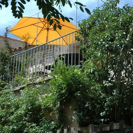 Feriehus Hameau De Cauduro *